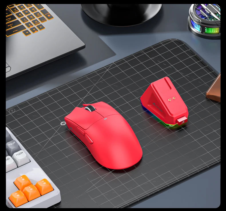 Ratón Gaming Attack Shark X11 – Tri-Mode (BT/2.4G/Cable) con RGB y Base de Carga Magnética