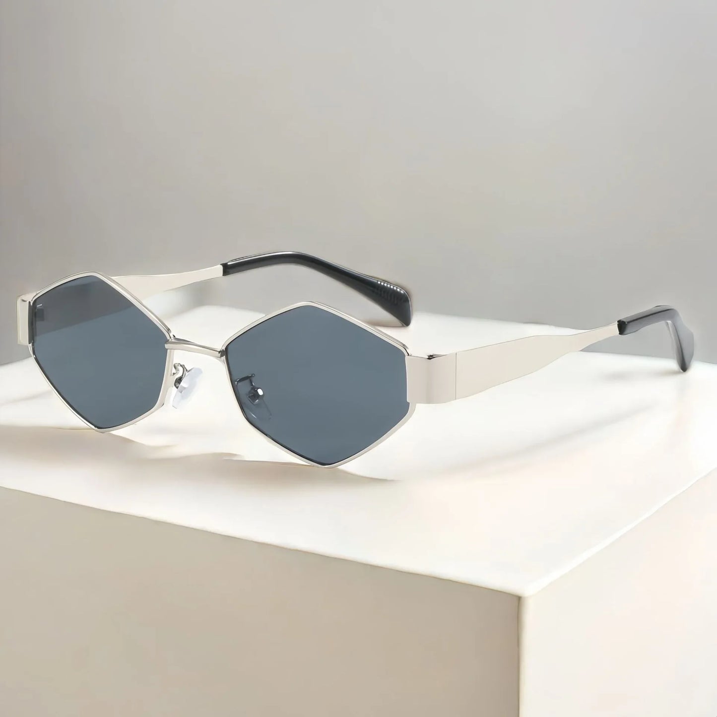Gafas Hexagon Unisex – Lujo y Marco Pequeño
