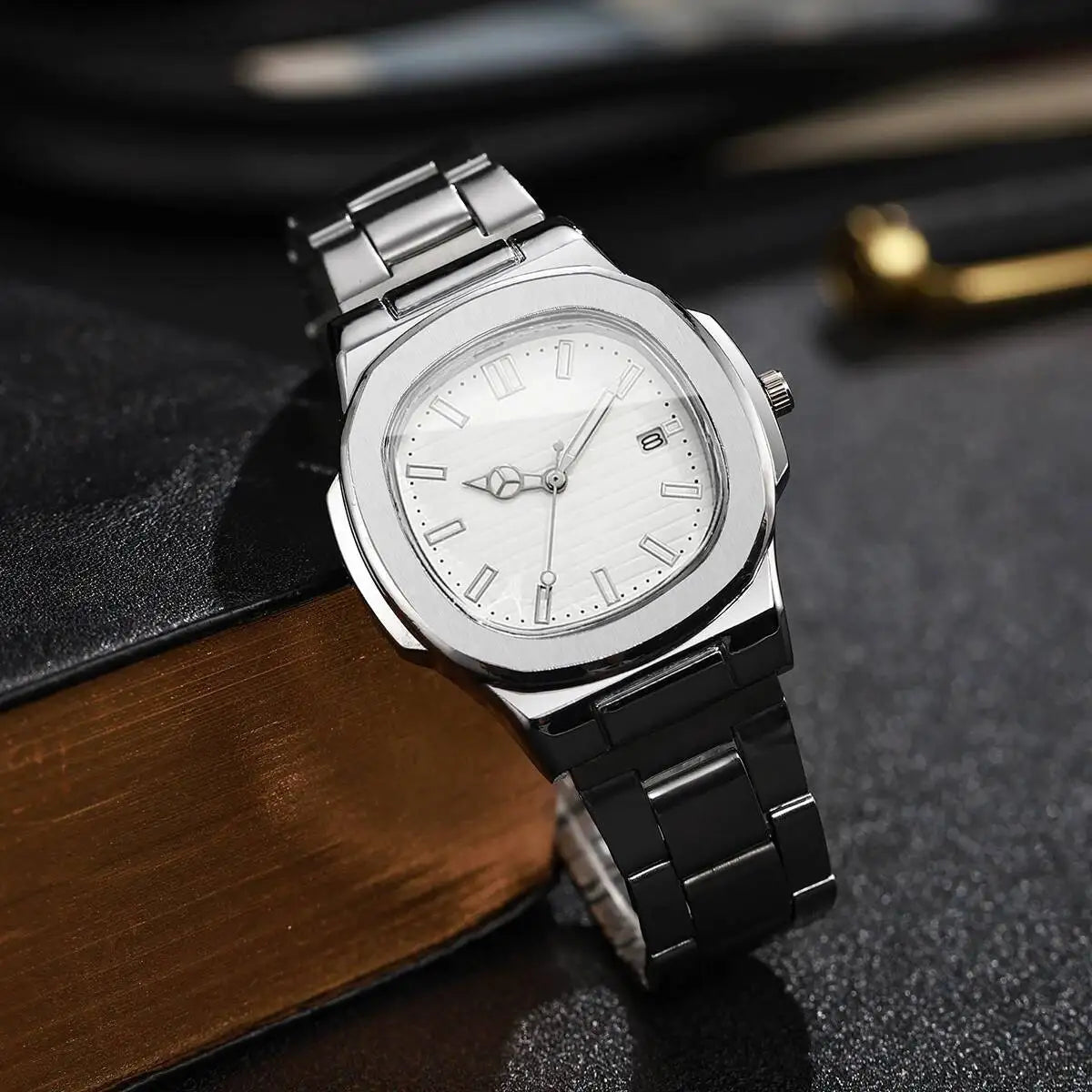 Reloj de Hombre Lujo – Cuarzo, Dial Cuadrado, Acero Inoxidable y Calendario (Sin Caja)