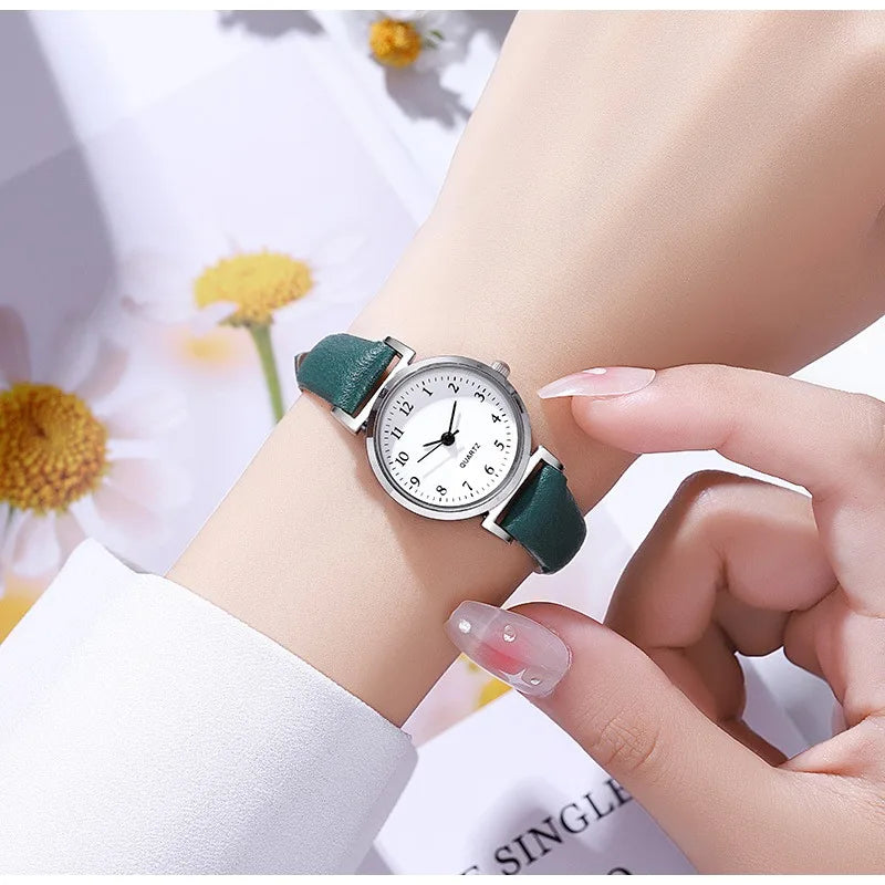 Reloj Retro Mujer – Pequeño, Cuarzo y Correa Fina de Cuero