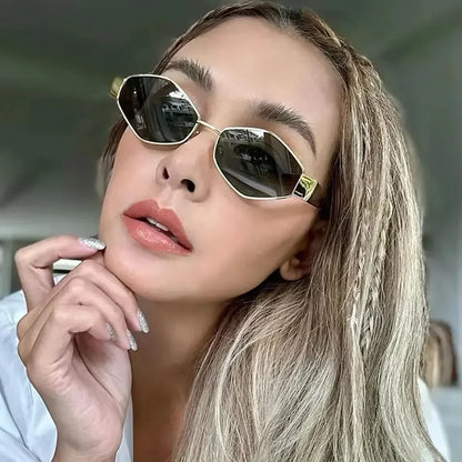 Gafas Hexagon Unisex – Lujo y Marco Pequeño