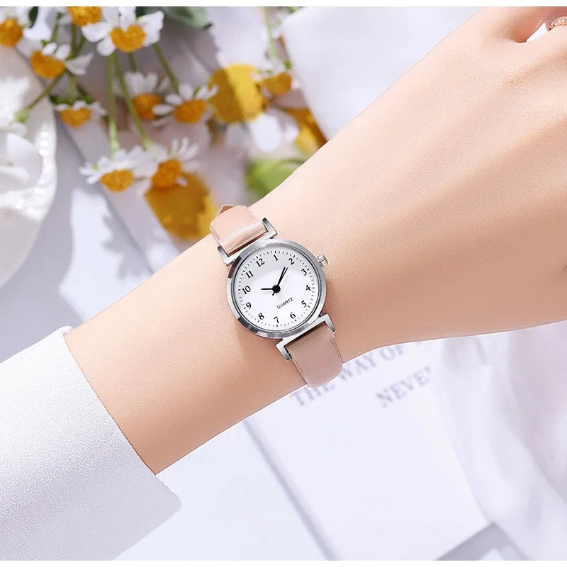 Reloj Retro Mujer – Pequeño, Cuarzo y Correa Fina de Cuero