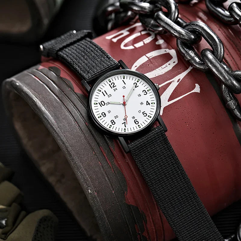 Reloj Militar Hombre – Deportivo, Cuarzo, Nylon y Luminiscente